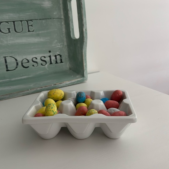 Ceramic Egg Carton Organizer Candy Dish - Picture 5 of 5